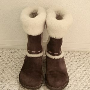 UGG Australia Classic Elijo Suede Boots